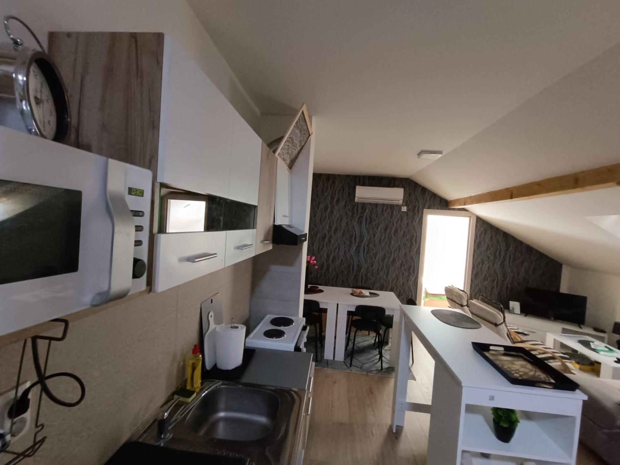 Apartmani S - Dsn Kraljevo Oda fotoğraf