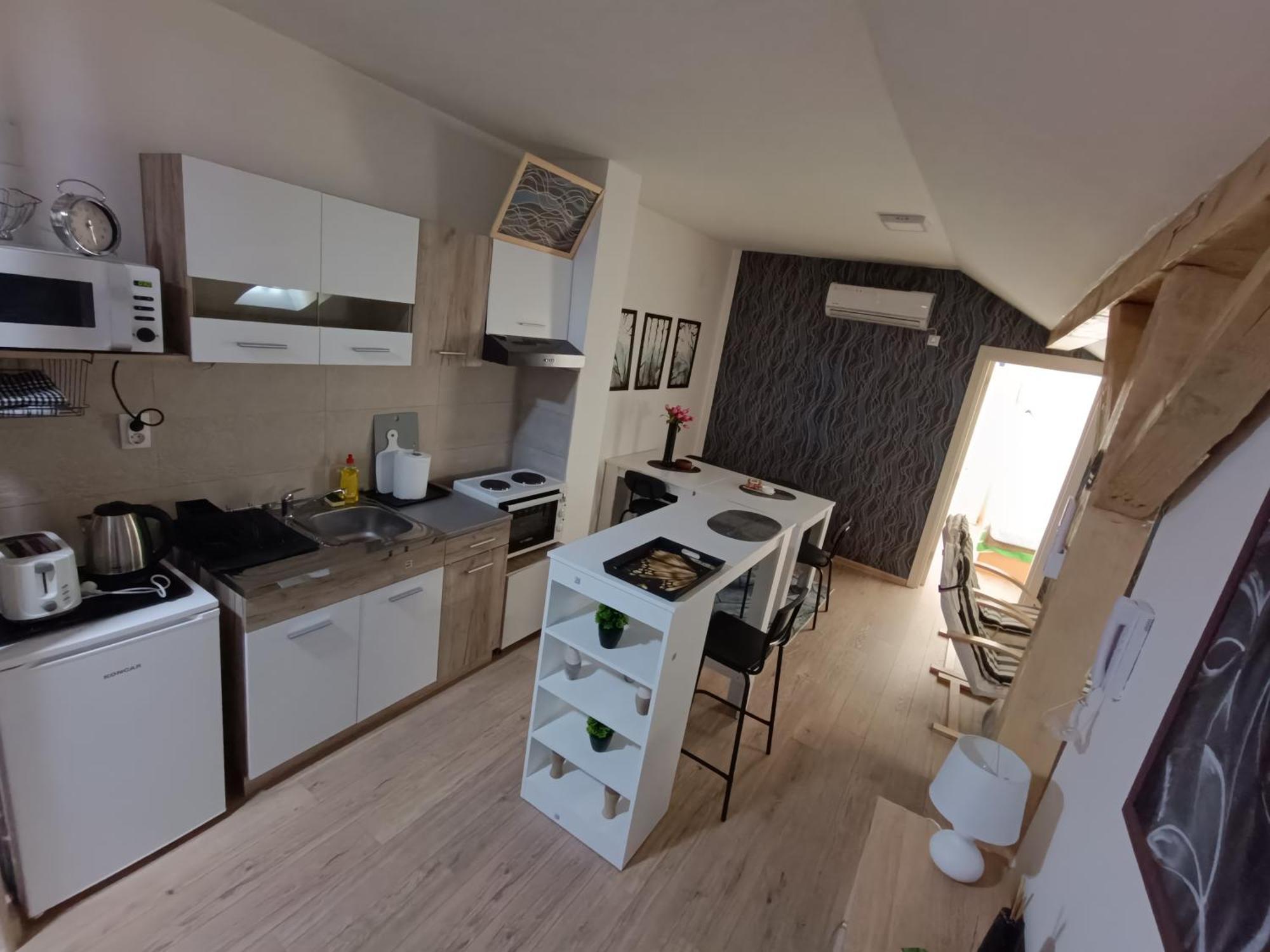 Apartmani S - Dsn Kraljevo Oda fotoğraf